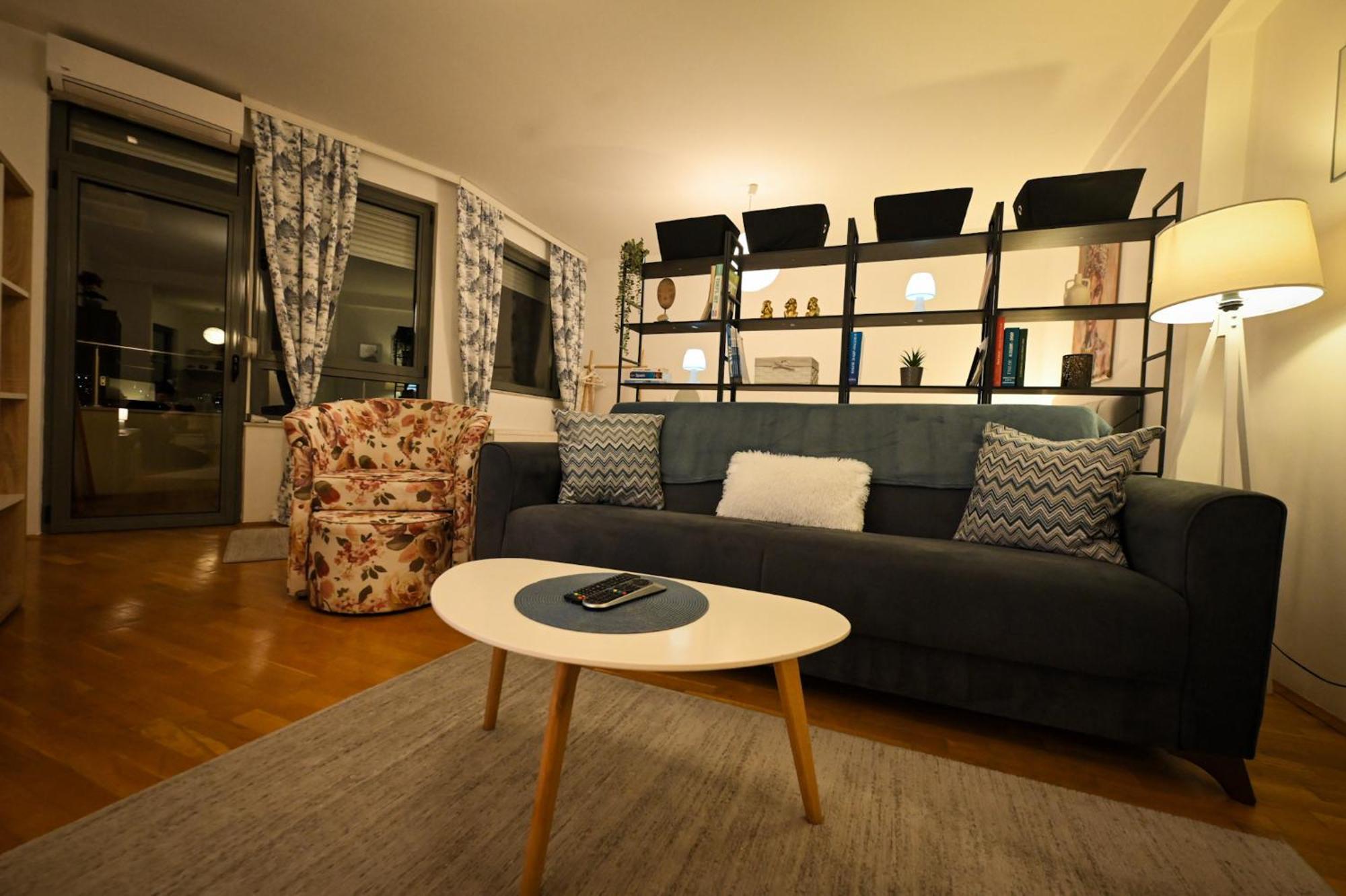 L&B Studio Apartment Pristina Exterior photo