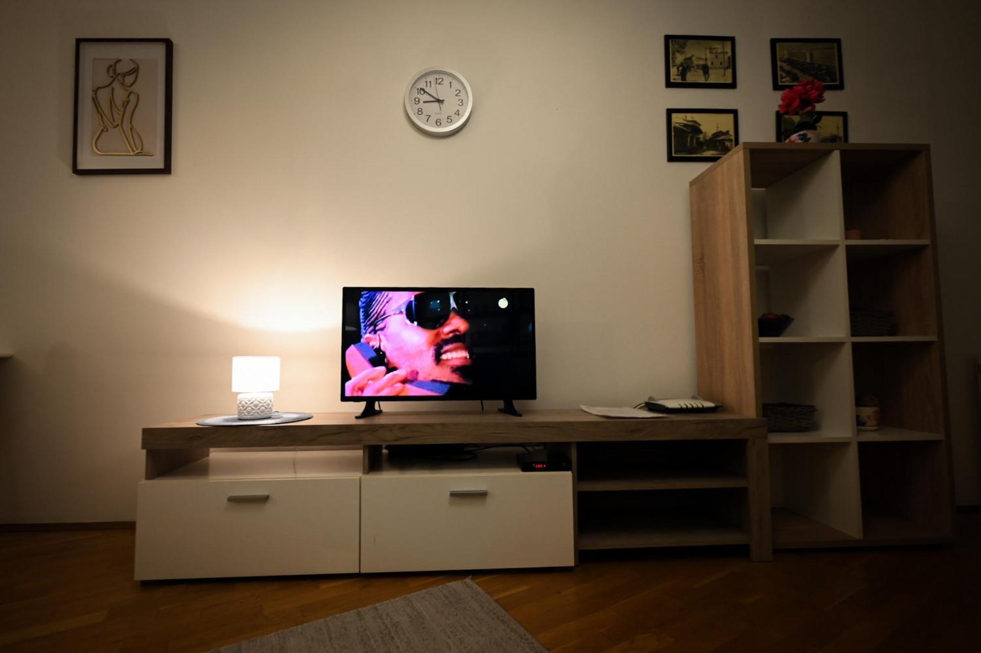 L&B Studio Apartment Pristina Exterior photo